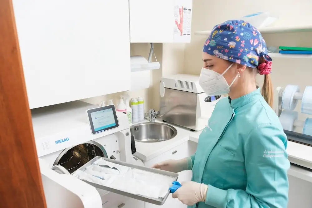 sterilizzazione - Studio dentistico Ferlin - Implantologia a Carico immediato